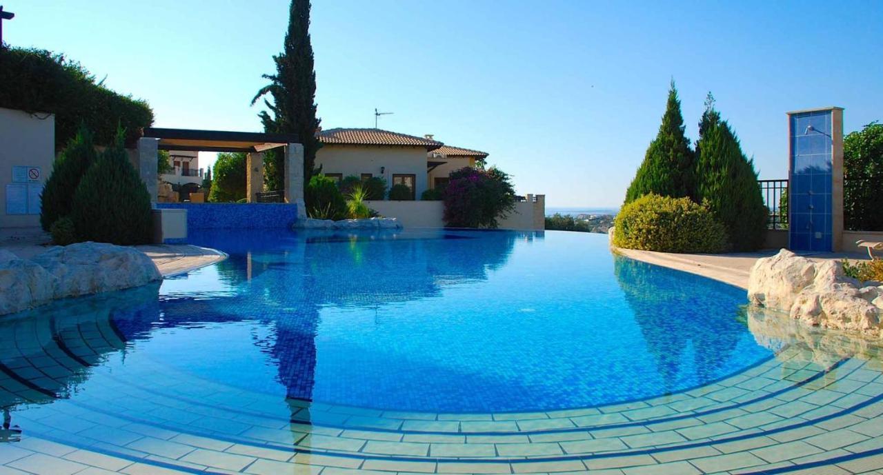 Fantastic Junior Villa Cz02 Salamis With Gorgeous Views, Aphrodite Hills Kouklia Exterior photo