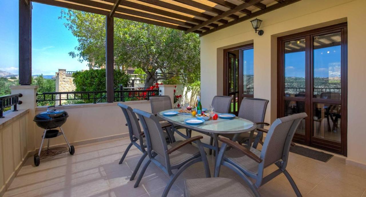 Fantastic Junior Villa Cz02 Salamis With Gorgeous Views, Aphrodite Hills Kouklia Exterior photo