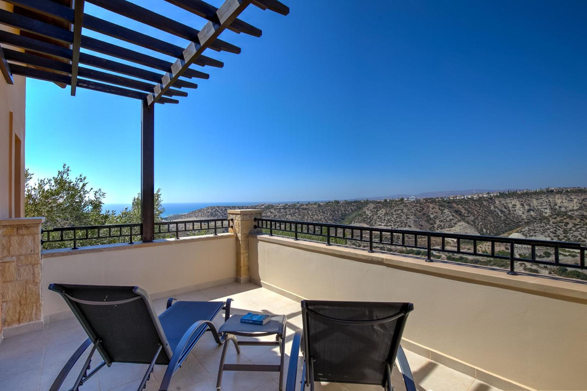 Fantastic Junior Villa Cz02 Salamis With Gorgeous Views, Aphrodite Hills Kouklia Exterior photo