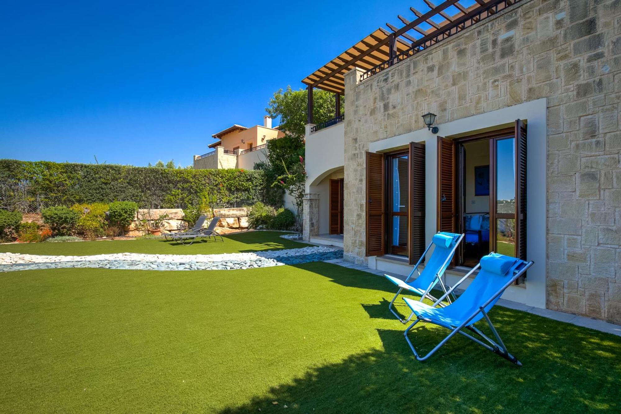 Fantastic Junior Villa Cz02 Salamis With Gorgeous Views, Aphrodite Hills Kouklia Exterior photo