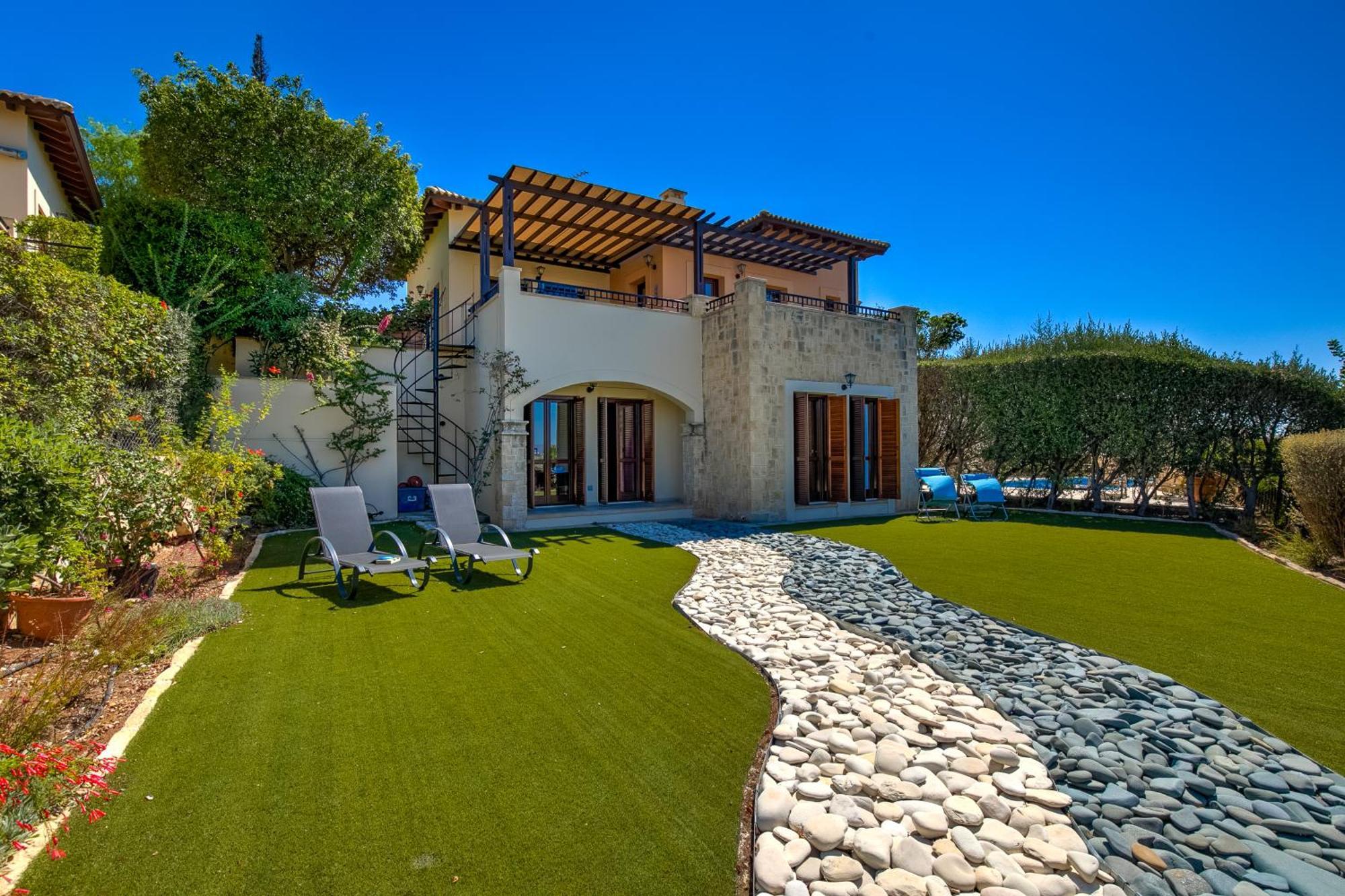 Fantastic Junior Villa Cz02 Salamis With Gorgeous Views, Aphrodite Hills Kouklia Exterior photo